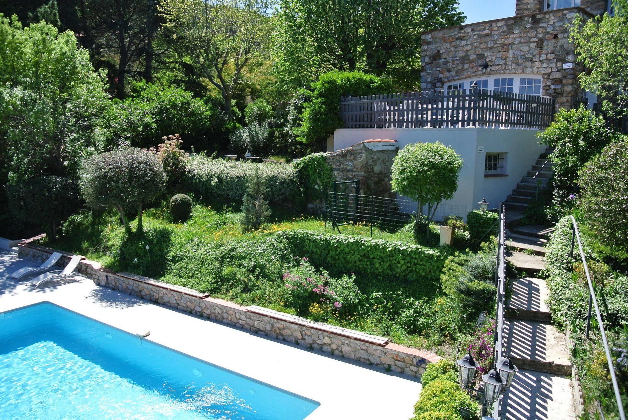 Hotel Le Relais Des Chartreuses Le Boulou Exterior foto